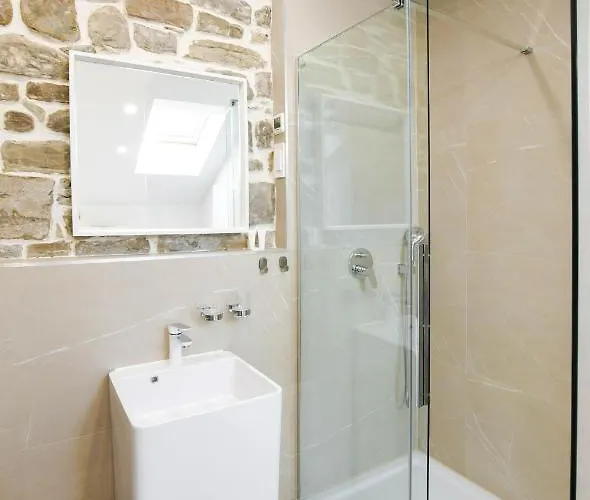 Bay Breeze House In *